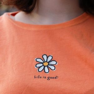 life is good orange T-Shirt with flower